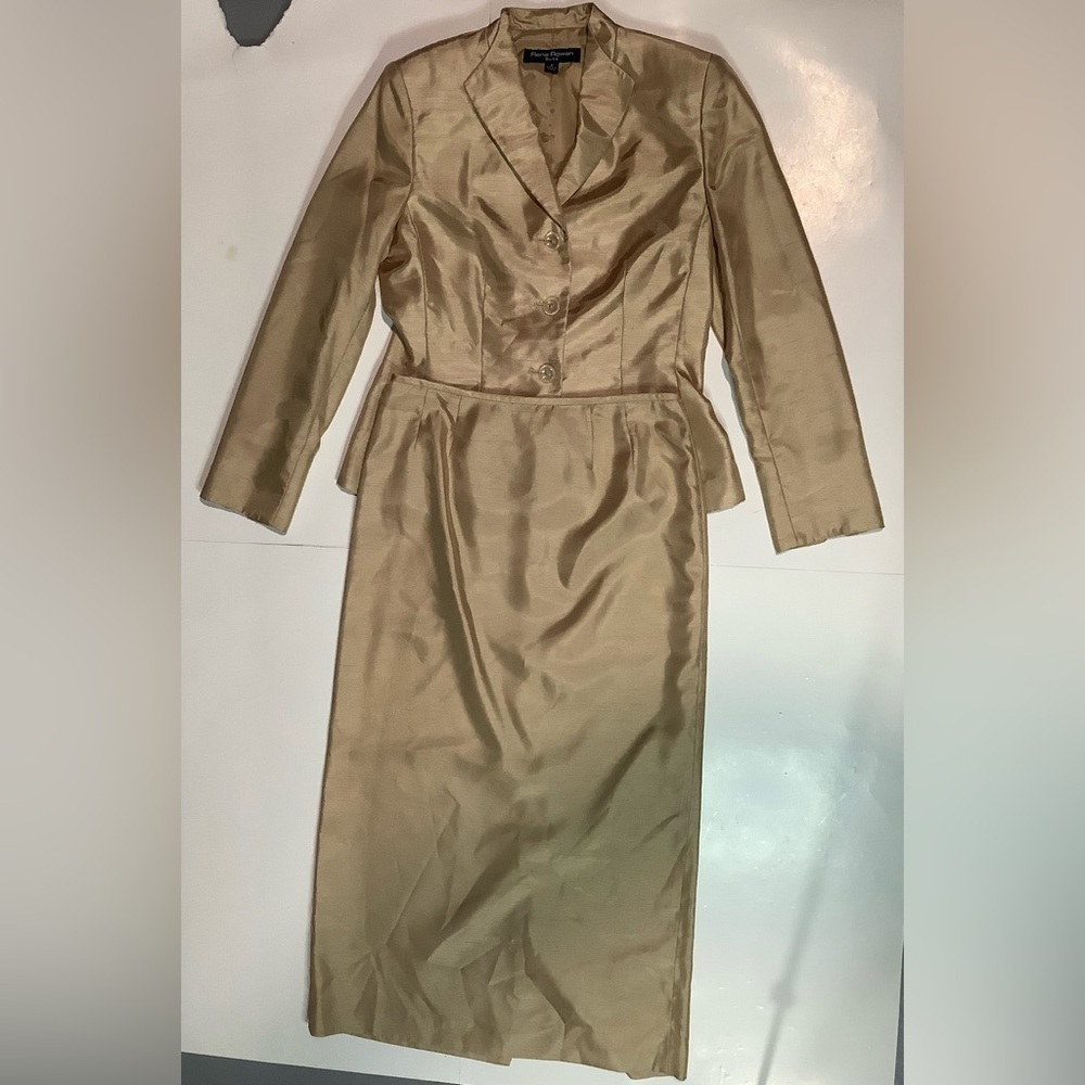 Rena Rowan satin Gold Women's Blazer and Skirt Set - Picture 3 of 15